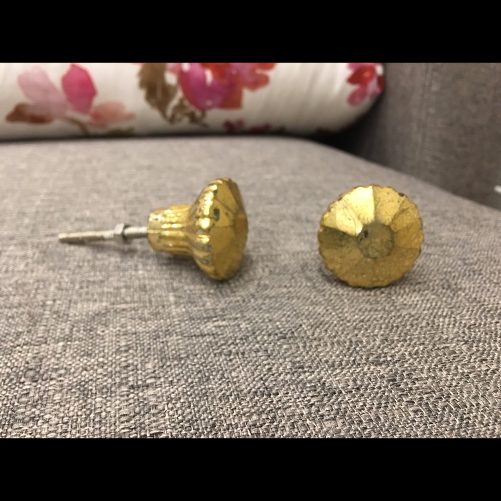 2 Vintage doorknobs